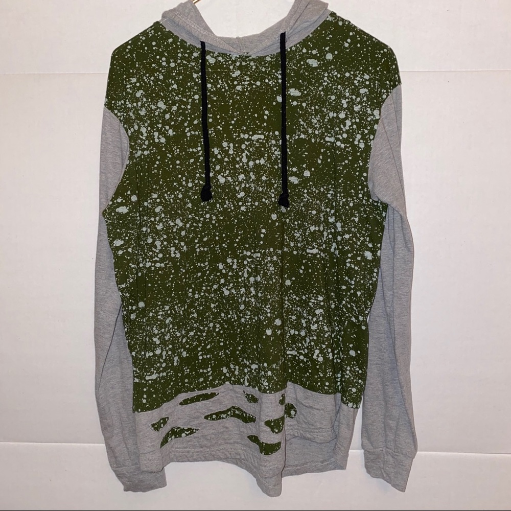 Rolling Paper Pullover